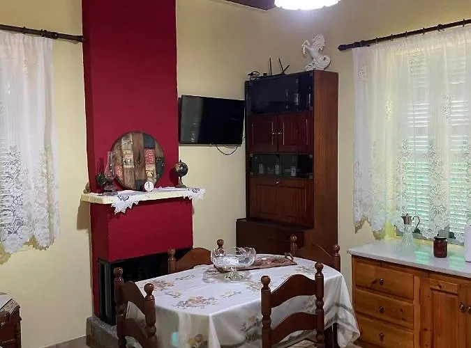 Χωριάτικο Σπίτι Στη Ράμια Τζουμέρκων - Pholeos Mountain Homes فيلة Elafopidima